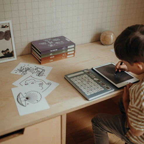 TAVOLA DA DISEGNO BAMBINI - Digitale, Oceani e Pirati